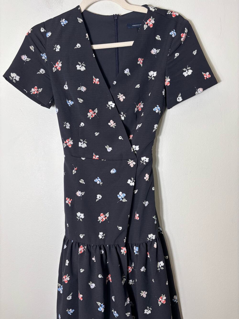 French Connection Black Floral Wrap Mini Dress Sz 0